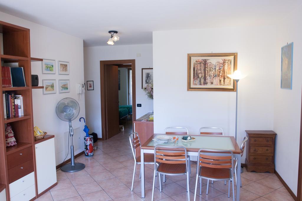 Appartamento Lombardi Riva del Garda Værelse billede